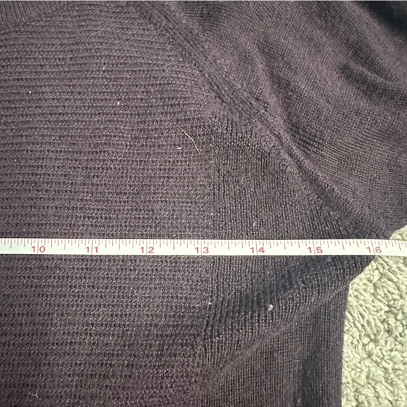 Lululemon Sit In Lotus Sweater 4 6 Small plum purple lightweight long thumb hole - Picture 8 of 11